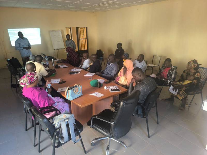 Session de formation sur la collecte de meilleures données agricoles destinée aux Commodity Association Traders/Trainers (CAT) et aux agents de l’État issus des 7 Post Harvest and Trade Centers (PHTC), animée par l’équipe RA.